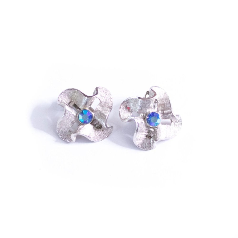 Silver Crinkle Earrings - Picture 2 of 3